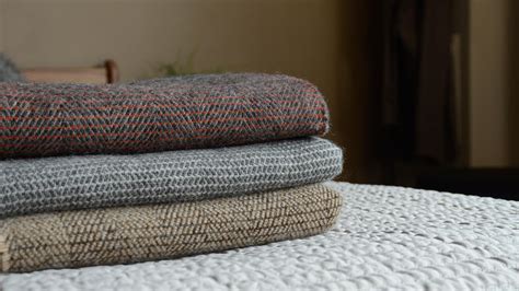 Heavyweight Check Wool Blankets - Natural Bed Company