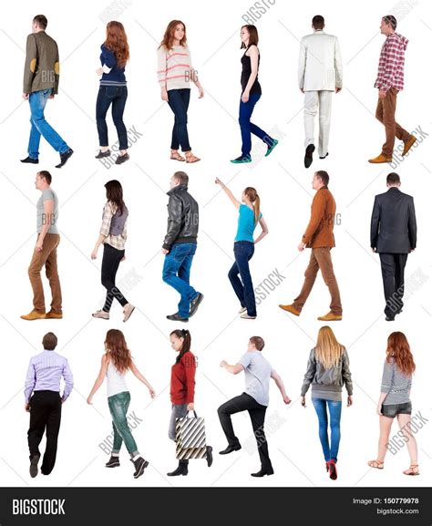 People Walking Back View 的图像结果