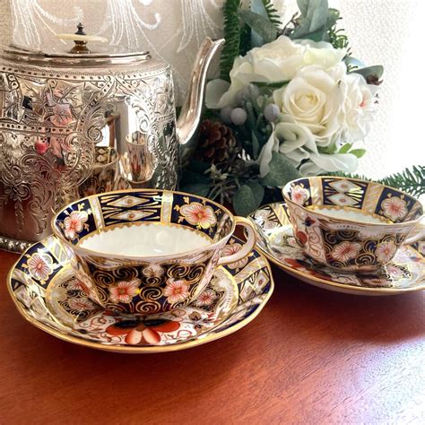 ＜2客セット＞伊万里パターンのカップ＆ソーサー | Rosy Baby