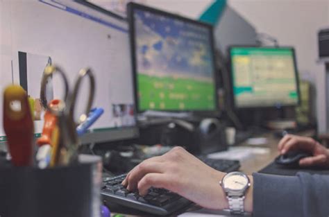 Copy Machine Sitting 的图像结果