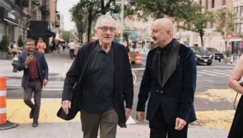 Anupam Kher Walks With Robert De Niro In NY : Never In My Wildest ...