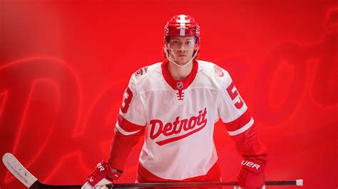 NHL reveals Detroit Red Wings sweater for 2025 Stadium Series