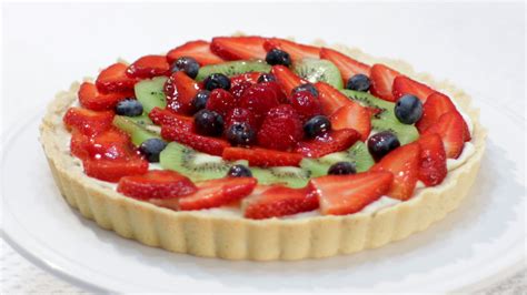 How to Make a Fruit Tart - Easy Recipe : 11 Steps (with Pictures ...