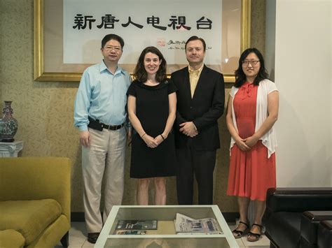 移民局纽约办公室新闻官 访问新唐人大纪元媒体集团 | 纽约华人媒体 | 海外中文媒体 | 海外华人报纸 | 大纪元