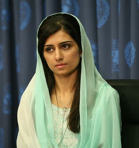 Hina Rabbani Khar: Pakistan’s Beautiful New Foreign Minister (PHOTOS ...