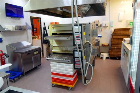 Pizza Restaurant 的图像结果