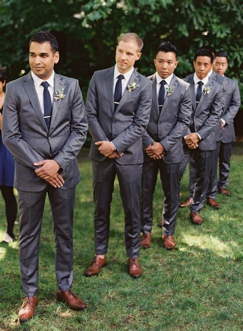 Dark Grey Wedding Suits for Men 的图像结果