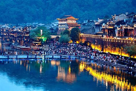 五一国内旅游出游2.3亿人次，旅游收入1132.3亿元: Travel Weekly China