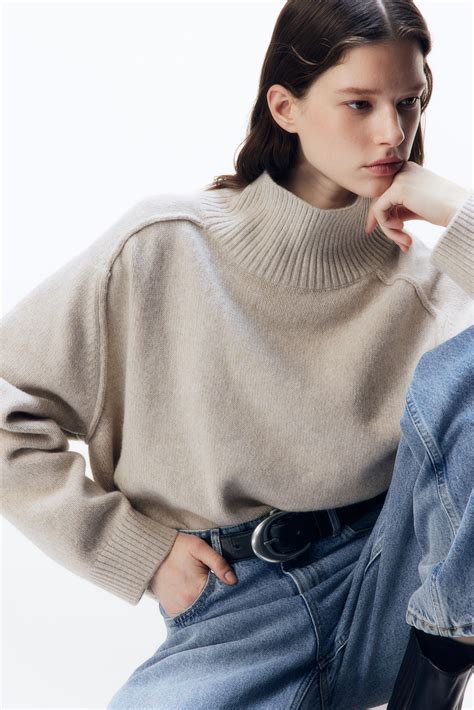 Mock Turtleneck Sweater - Light beige - Ladies | H&M US