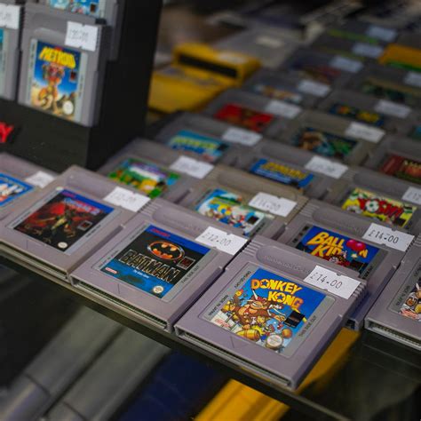 Image result for Alien vs Predator Game Boy