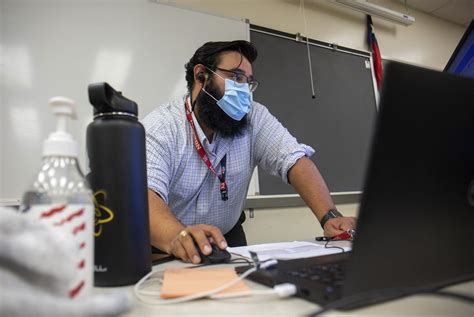 Faceless avatars and microphone malfunctions: A Houston teacher wonders ...