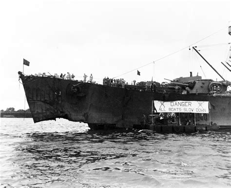 80-G-259412: USS St. Louis (CL-49), July 1943