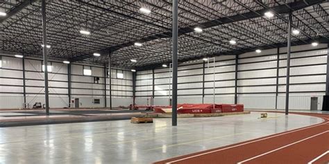 UW Track pushes back: Overcoming the hurdle of commuting to an interim ...