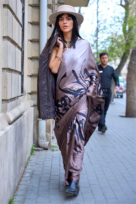 Dusty Lavender Printed Satin Silk Saree – Maharanisaree