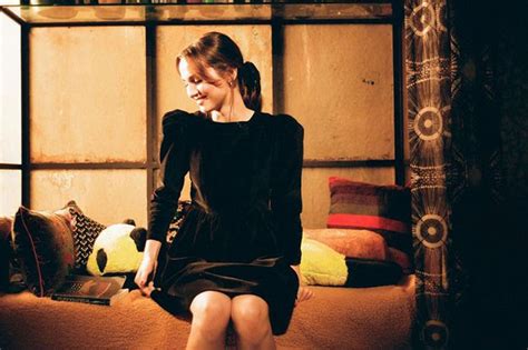 Maude Apatow’s Lexi Is The Fashion It-Girl In The Shadows | Grazia India