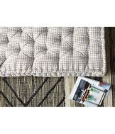 woven-small-check-floor-mattress – TGW