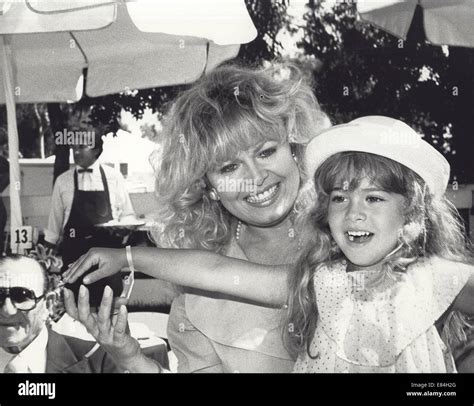SALLY STRUTHERS with daughter Samantha Struthers Rader at the Hollywood ...