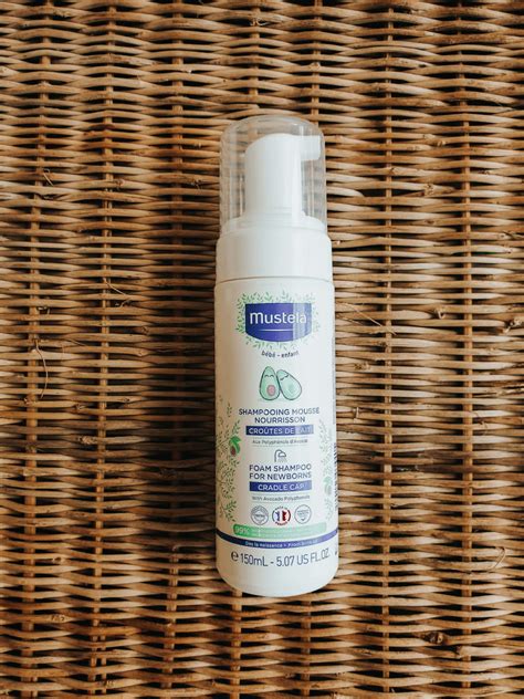 Mustela foam shampoo - cradle cap - Little & Co