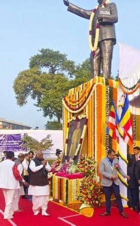 Congress leaders pay tributes to Ambedkar - IBTimes India