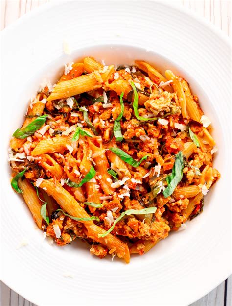 Spicy Chicken Penne Pasta - That Spicy Chick