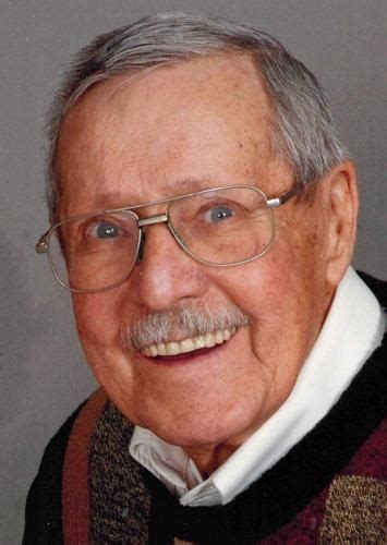 Stephen Mitchell Obituary (1941 - 2024) - Decatur, IL - Decatur Herald ...