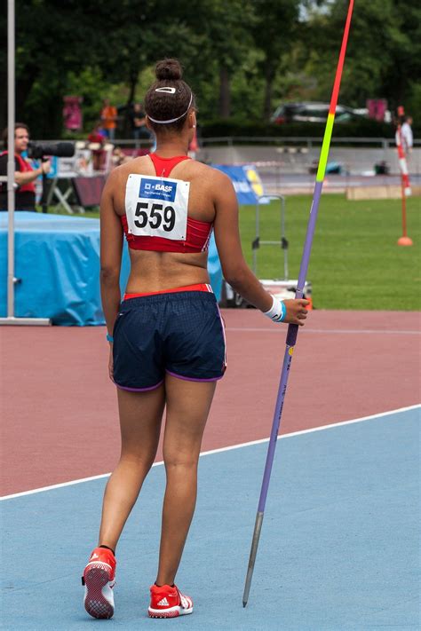 Girls Javelin Throw 的图像结果