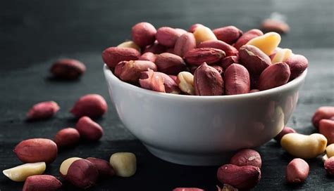 Recipe- Perfect and Refreshing Peanut Salad - lifeberrys.com