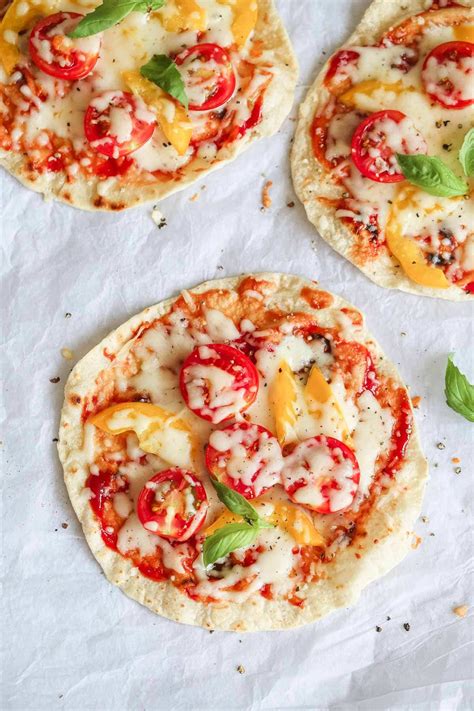 Easy Flatbread Pizza Recipe | Kid Friendly