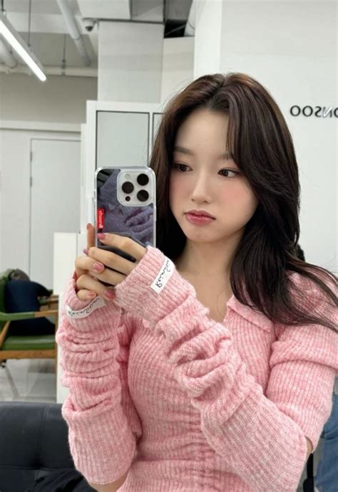 Pin by starfiles on loona | Gowon loona, My girl, Kpop outfits