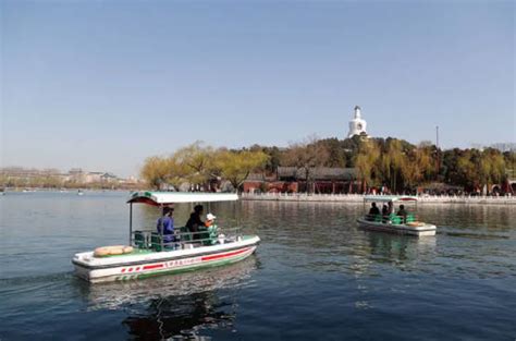 让我们荡起双桨，来北京这些公园划船赏景吧！