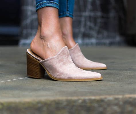 Pointed Toe Suede Mules Western Cowboy Mule | Etsy | Pink cowboy boots ...