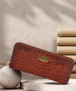 Hidesign Wallets - Buy Hidesign Wallets Online at Best Prices In India ...