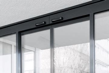 Automatic sliding doors | GEZE