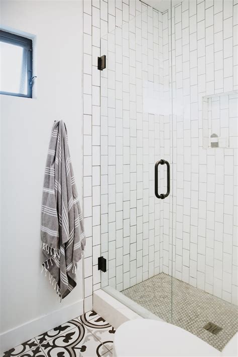 Vertical Stacked Subway Tile Installation Trend | Apartment Therapy
