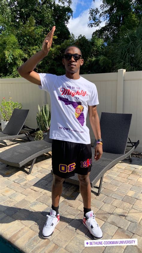 Talented Tenth Embroidery – Lee Reed Embroidery