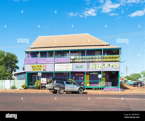 The Purple Pub, Normanton, Gulf of Carpentaria, Queensland, Australia ...