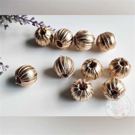 Round Gold Beads – CRAFTERS CORNER