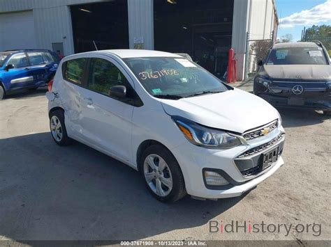 Report KL8CB6SA0NC032669 CHEVROLET SPARK 2022 White Gasoline - price and damage history