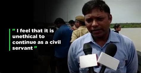 Karnataka IAS Officer Sasikanth Senthil Resigns, Says Building Blocks ...