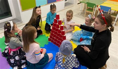 Английский для детей в Санкт-Петербурге на Парнасе - Полиглотики