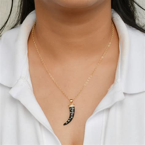 Vintage Sword Pendant Chain - Bold & Stylish 18k Gold – The Anaya ...