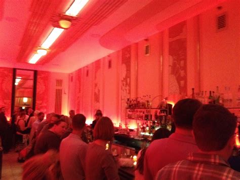 poeschl on cars : Roadside Attraction: Cruise Room at Denver's Oxford Hotel