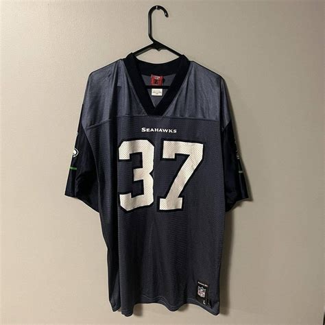Vintage Seahawks jersey from the 2000’s / Y2K. Shaun... - Depop