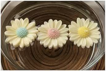 Floating Daisy Flower Candles | Decorative Water Floaters with Colored ...