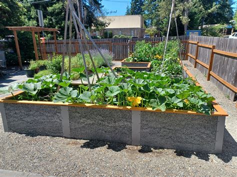 Raised Garden Bed Supplies
