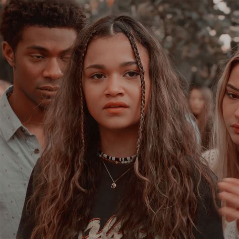 Kiara Carrera Icon | Curly hair styles, Hair, Hair styles