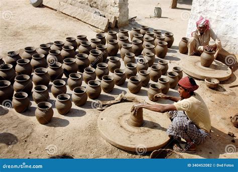 Indian Potter India Making Clay Pots Editorial Photography - Image of ...