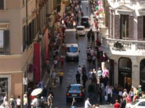 Via Condotti and the fashion district - Rome: Get the Detail of Via ...