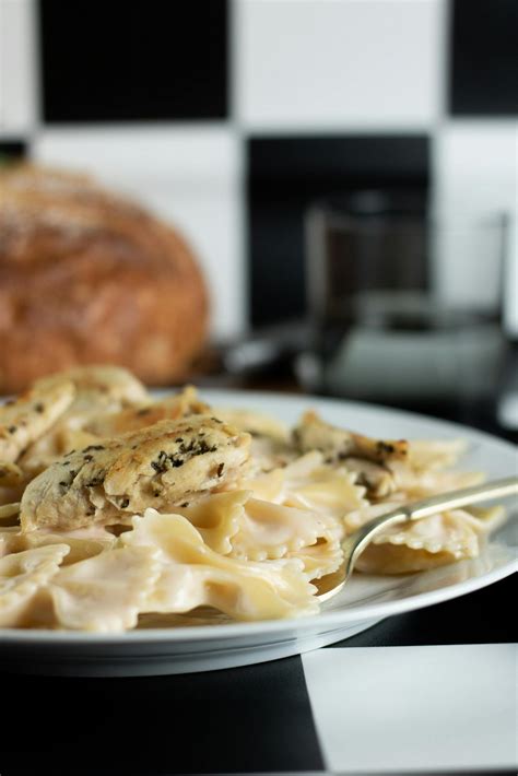 Lemon Creamy Chicken Pasta Photos, Download The BEST Free Lemon Creamy ...