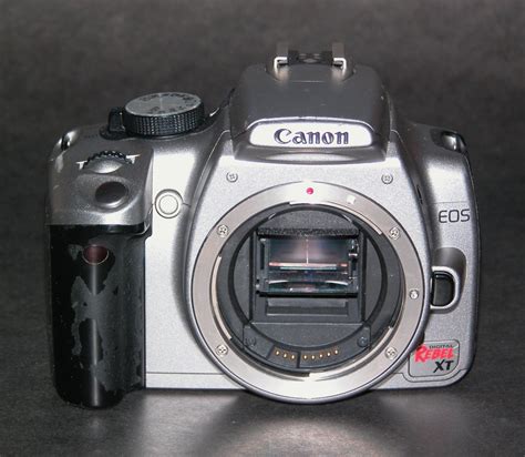 Canon EOS Digital Rebel XT / EOS 350D 8.0MP Digital SLR Camera (Body ...